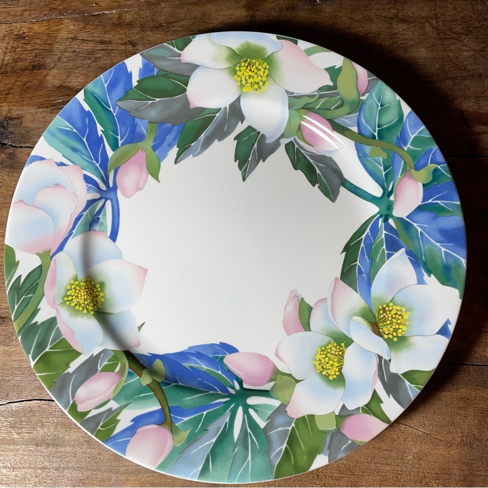 Essex Winter Roses ceramic dinner plate Japan white blue floral Gerald Patrick